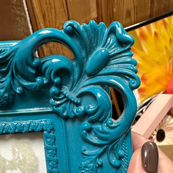 Cynthia Rowley Vintage-Style, 5x7, Teal Blue, Ornate Picture Frame - Picture 3 of 4